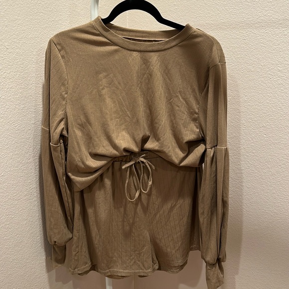 Other - 2 Piece Lounge Set